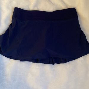 Lululemon Skort navy blue pleated size 8 regular